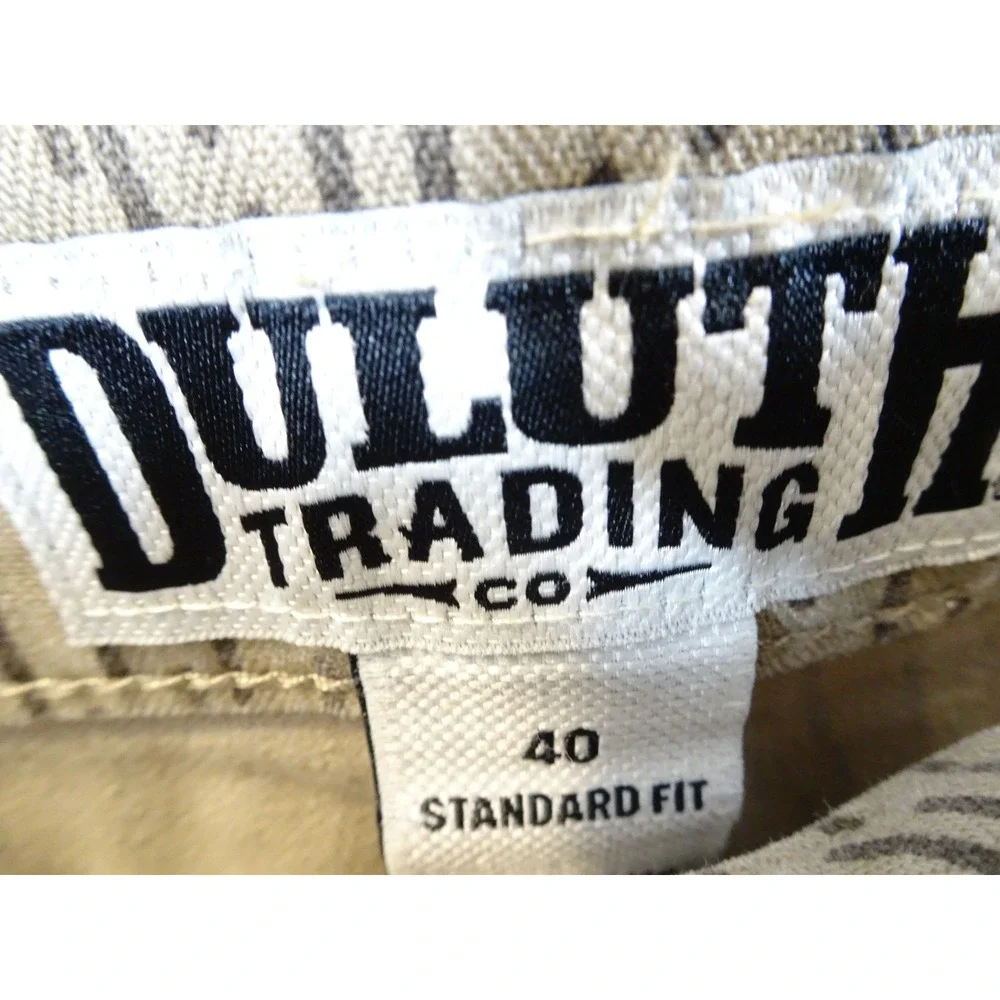 Duluth Trading Co Mens Size 40 Standard Fit Rain Drop Camo Shorts Tan Cotton